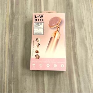 LUXE + WILLOW PHOENIX - NIB - Rose Quartz Vibrating Facial Roller - Massager LUX